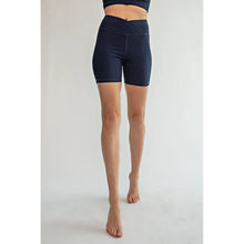 Load image into Gallery viewer, Ribbed V Waist Bike Short
