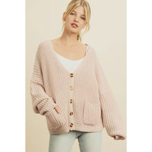 Load image into Gallery viewer, Chunky Knit Cardi
