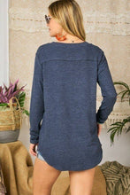 Load image into Gallery viewer, V-NECK LONG SLEEVE SOLID TOP NAVY
